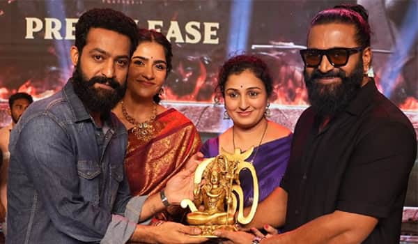Jr-NTR-praises-Rishabh-Shetty
