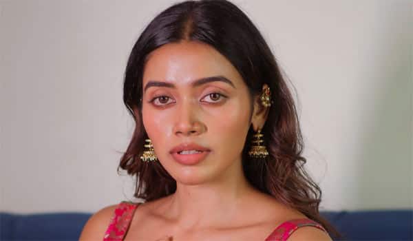 You-cant-become-an-actress-just-by-appearing-on-Bigg-Boss-Dharshika