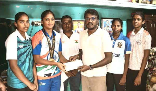 Bison-film-crew-donates-Rs-10-lakh-to-Kabbadi-player-Kannagi-Nagar-Karthika