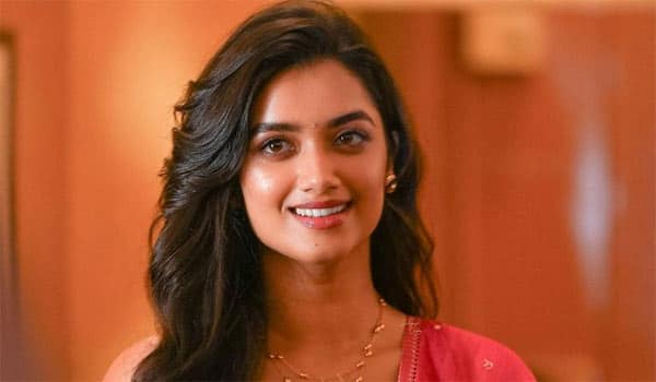 Did-Kantha-actress-Bhagyashri-Borse-fall-in-love