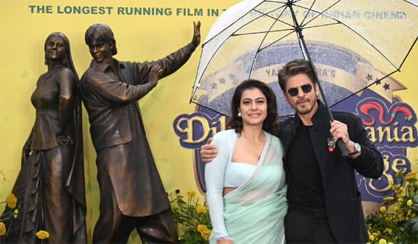 Statues-for-Shah-Rukh-Khan,-Kajol-in-Londons-Leicester-Square