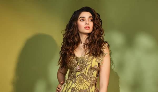 Krithi-Shetty-on-working-with-Suriya-and-Karthi!