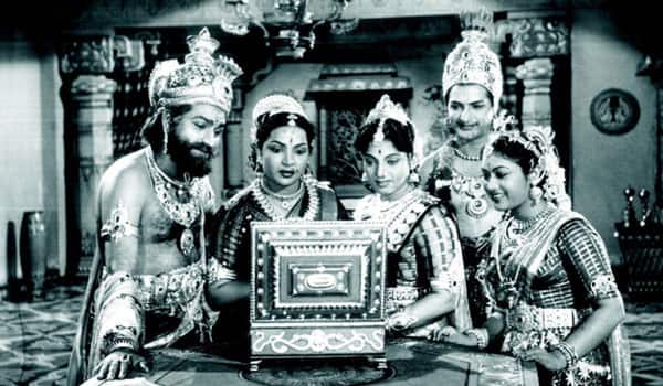 Flashback-The-first-film-to-shoot-night-scenes-during-the-day