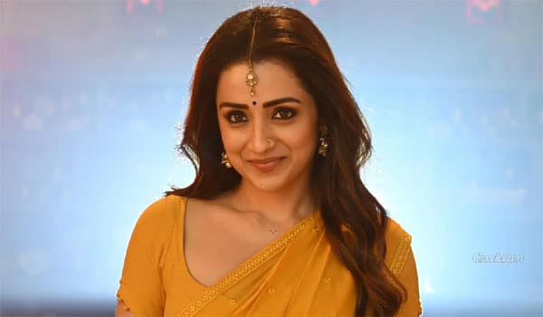 Is-Trisha-saying-Tata-to-cinema