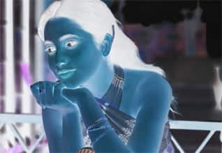 பாய் பிரண்ட் உடன் படப்பிடிப்புக்கு வரும் நடிகை