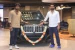 ‛டூரிஸ்ட் பேமிலி' இயக்குனருக்கு பிஎம்டபுள்யூ கார் பரிசு