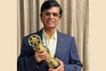 கோல்கட்டாவில் எஸ்.ஏ.சந்திரசேகருக்கு சிறந்த நடிகர் விருது