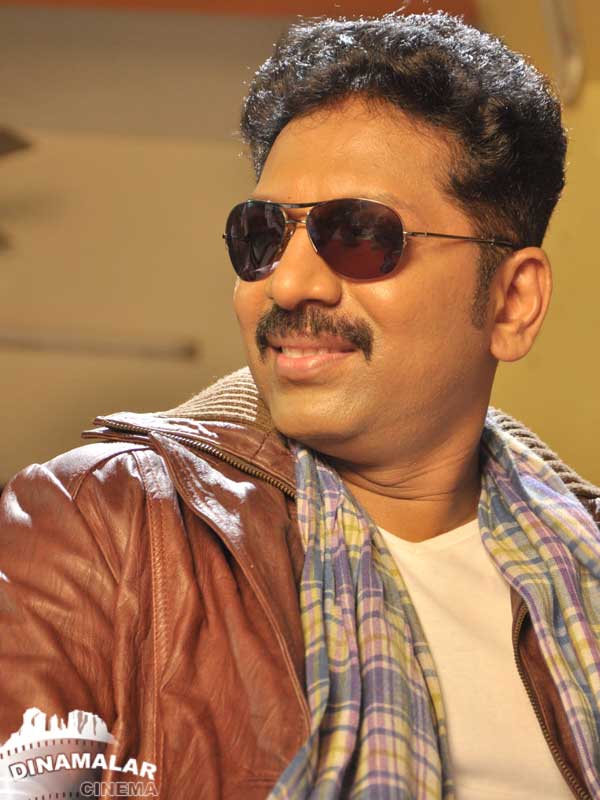 டாக்டர் சரவணன்