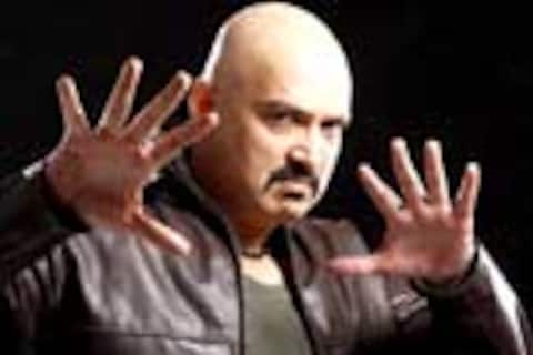 சுரேஷ்