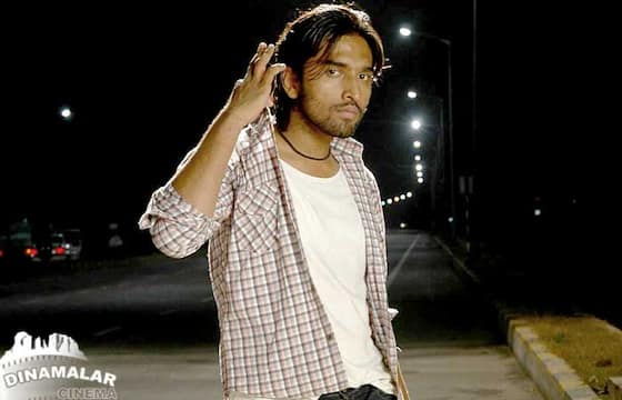அனீஸ் தேஜஸ்வர்