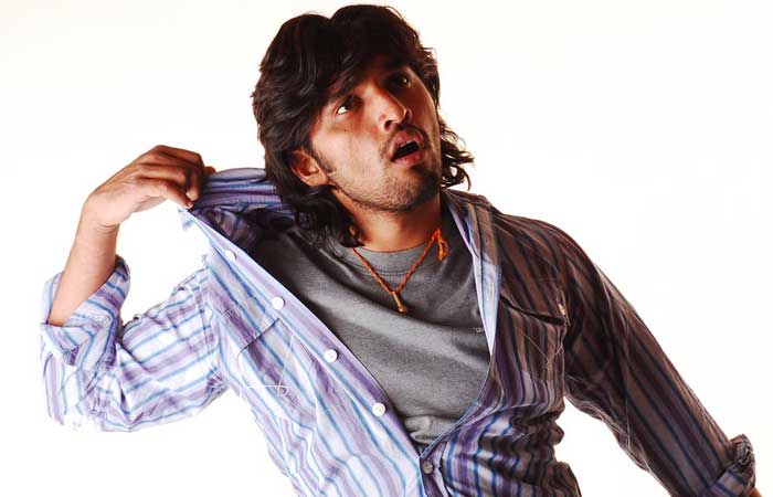 அனீஸ் தேஜஸ்வர்