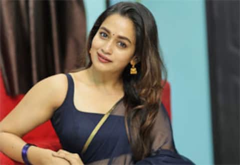 காவ்யா அறிவுமணி