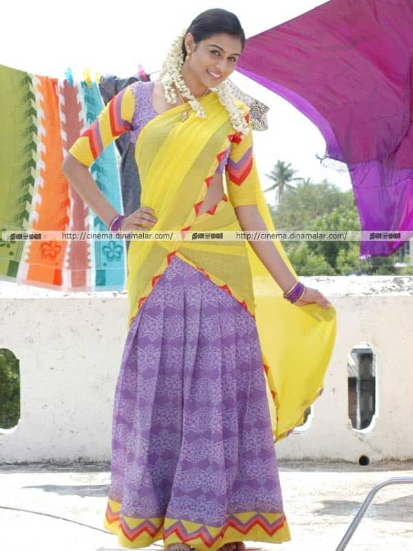 நேகா ஹிங்ச்