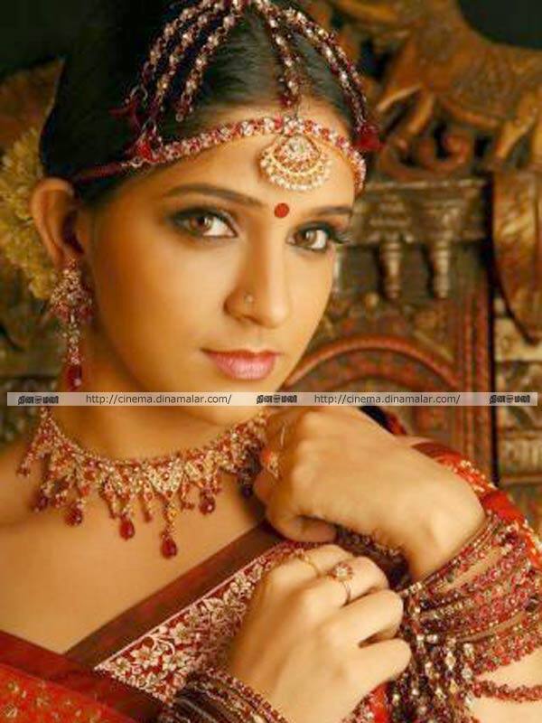 அபர்ணா நாயர்