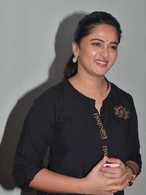 அனுஷ்கா