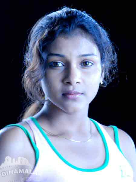 சரண்யா நாக்