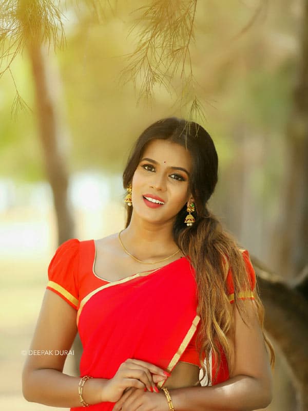 மீரா மிதுன்