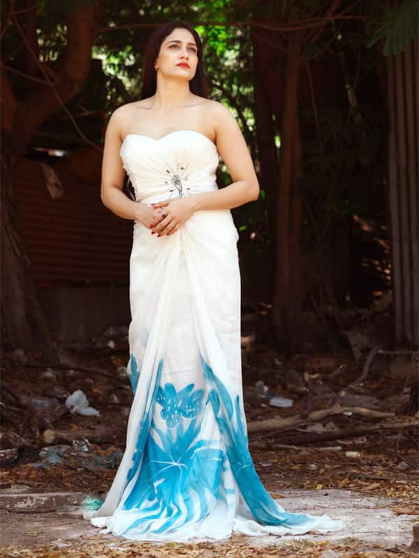 கோமல் சர்மா