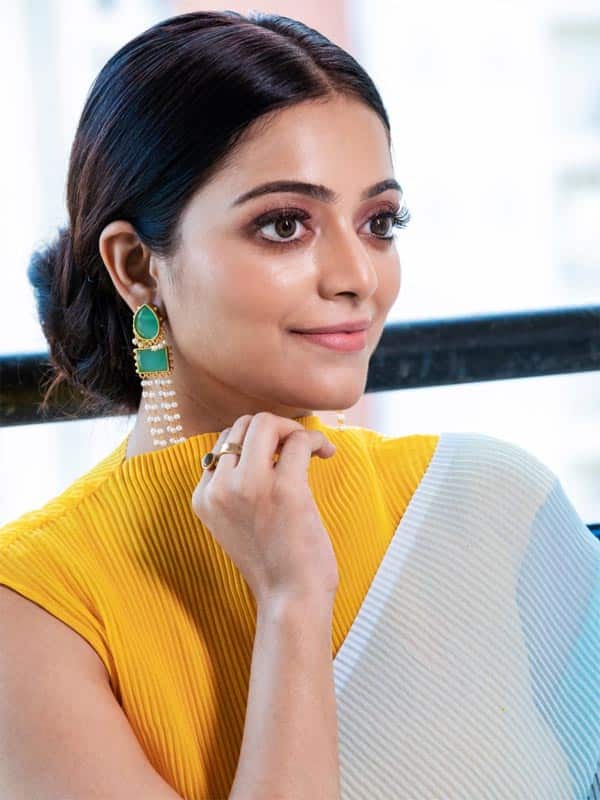 ஜனனி ஐயர்