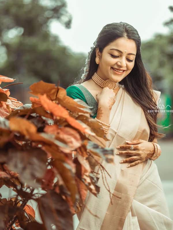 ஜனனி ஐயர்
