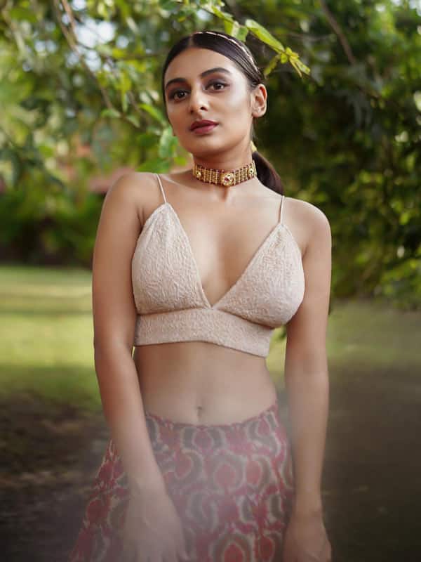 எஸ்தர் அனில்