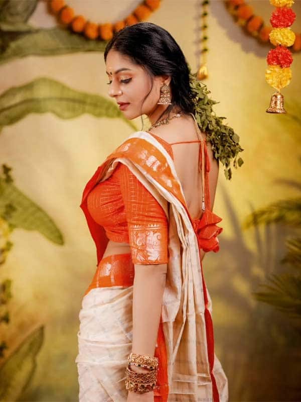 சனம் ஷெட்டி
