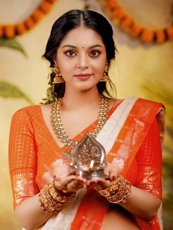 சனம் ஷெட்டி