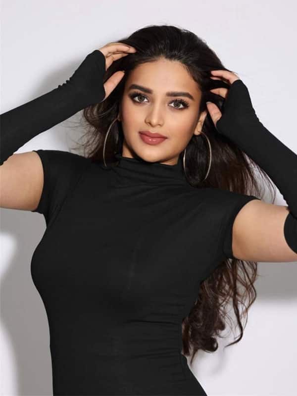 நித்தி அகர்வால்