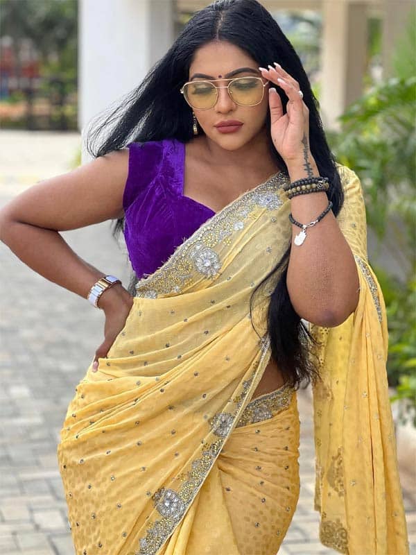 ரேஷ்மா பசுபுலேட்டி