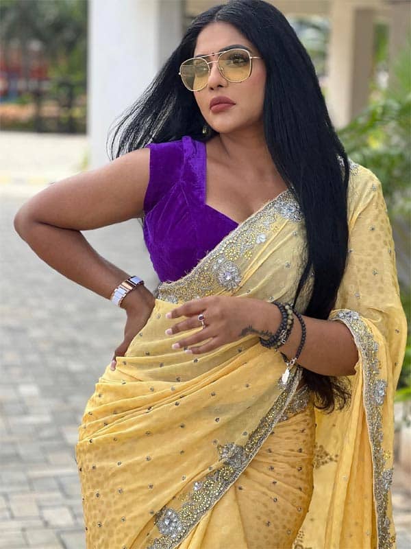 ரேஷ்மா பசுபுலேட்டி