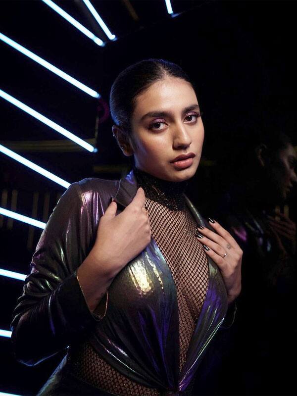 பிரியா பிரகாஷ் வாரியர்