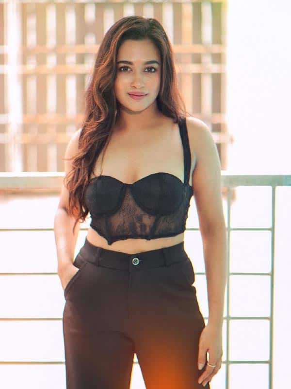 காவ்யா அறிவுமணி