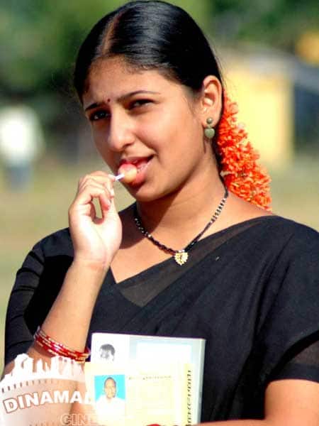 மோனிகா