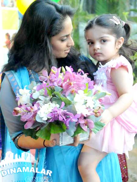 அஜித் மகள் அனோஷ்கா