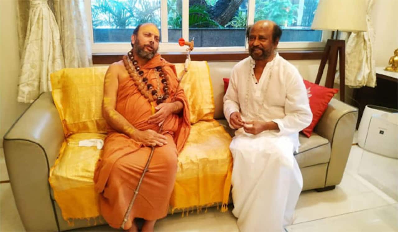 ரஜினியுடன் நமோ நாராயண சுவாமிகள் சந்திப்பு