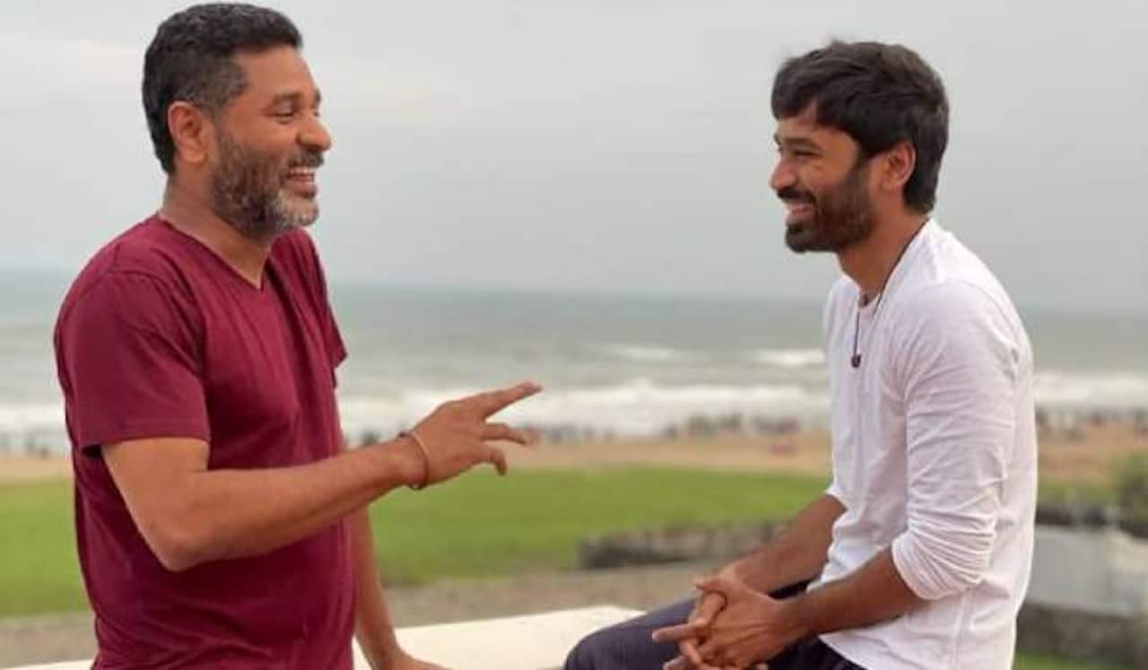 நண்பர்கள் குடும்பத்தினரைப் போல... - தனுஷ்