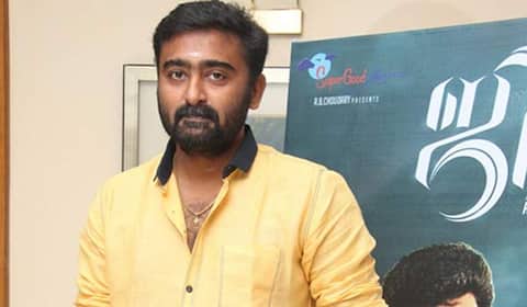 7 ஆண்டுகளாகக் காத்திருக்கும் ஜில்லா இயக்குனர்