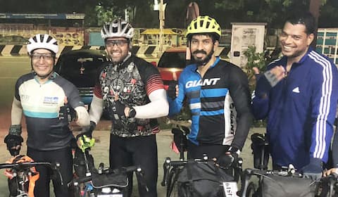 400 கிலோ மீட்டர் சைக்கிள் ஓட்டிய ஆர்யா
