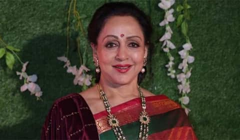 ஆதி புருஷ் - கவுசல்யா கதாபாத்திரத்தில் ஹேமமாலினி?