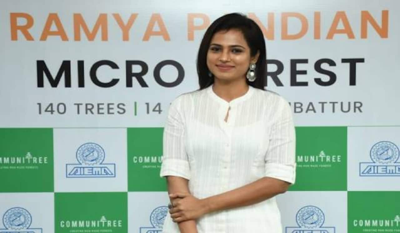 காடு வளர்க்கும் ரம்யா பாண்டியன்