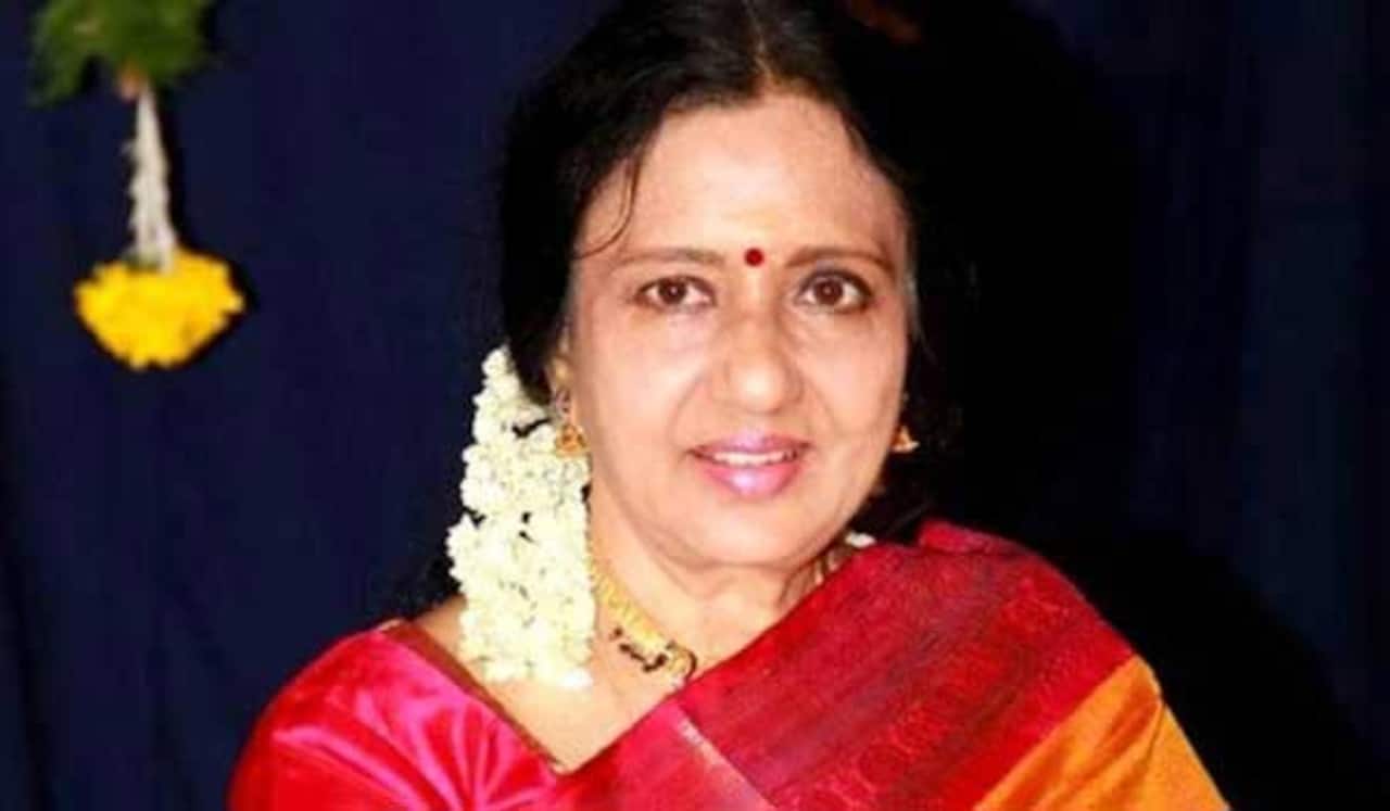 கருணையும், கண்டிப்பும் கலந்த கலவை ஜெ., - மனம் திறக்கிறார் வெண்ணிற ஆடை நிர்மலா