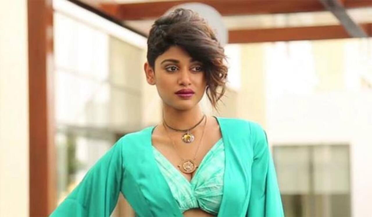 ஹேஷ்டேக் விவகாரம் : ஓவியா பதிலடி