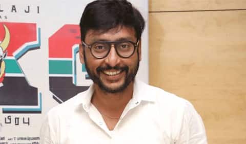 ஹிந்தி படத்தை ரீமேக் செய்யும் ஆர்.ஜே.பாலாஜி