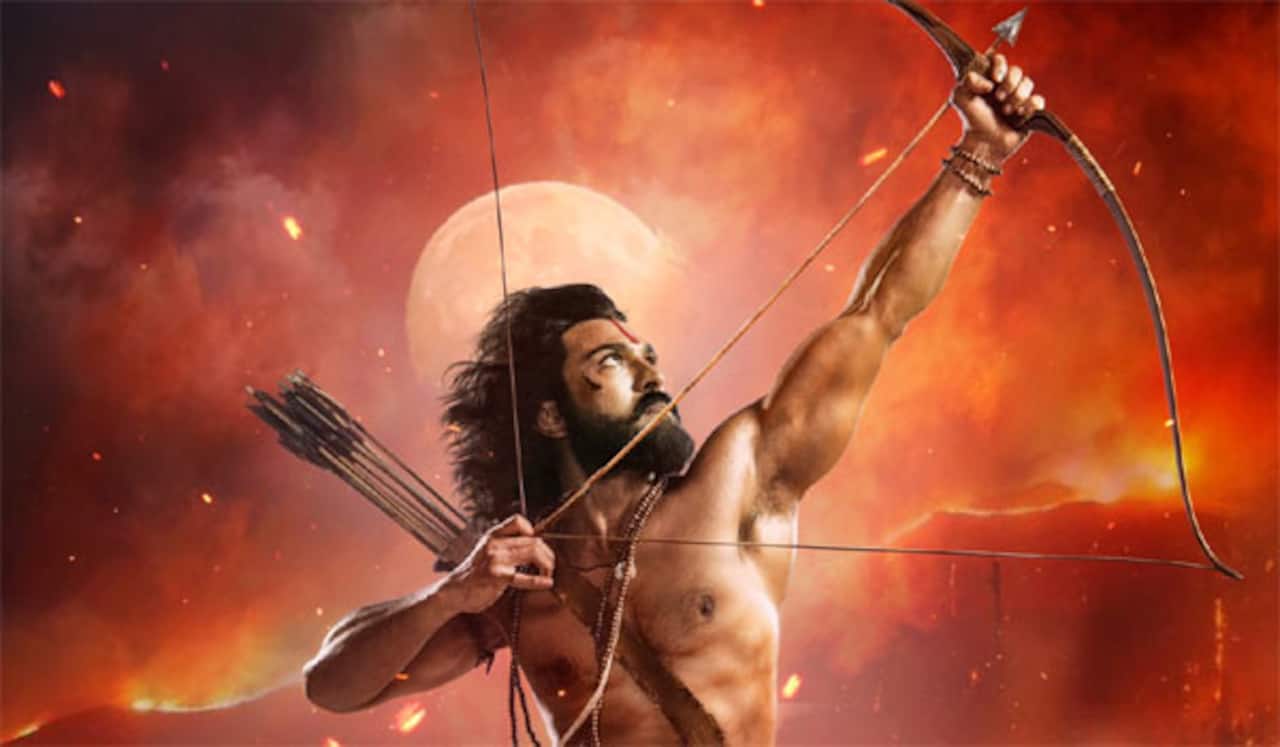 ஆர்ஆர்ஆர் - ராம்சரணனின் புதிய போஸ்டர் வெளியீடு