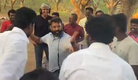 பறை இசைக்கு குத்தாட்டம் போட்ட சந்தோஷ் நாராயணன்