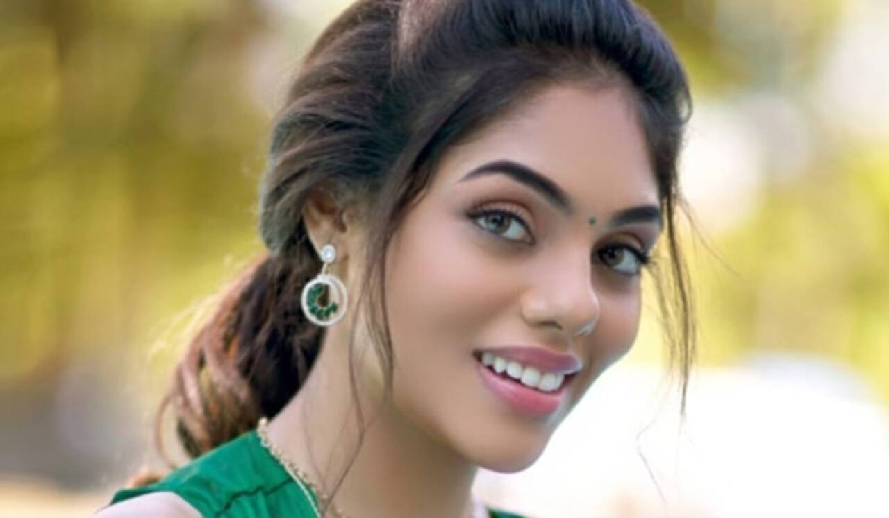 தமிழுக்கு வரும் நயன சாய்
