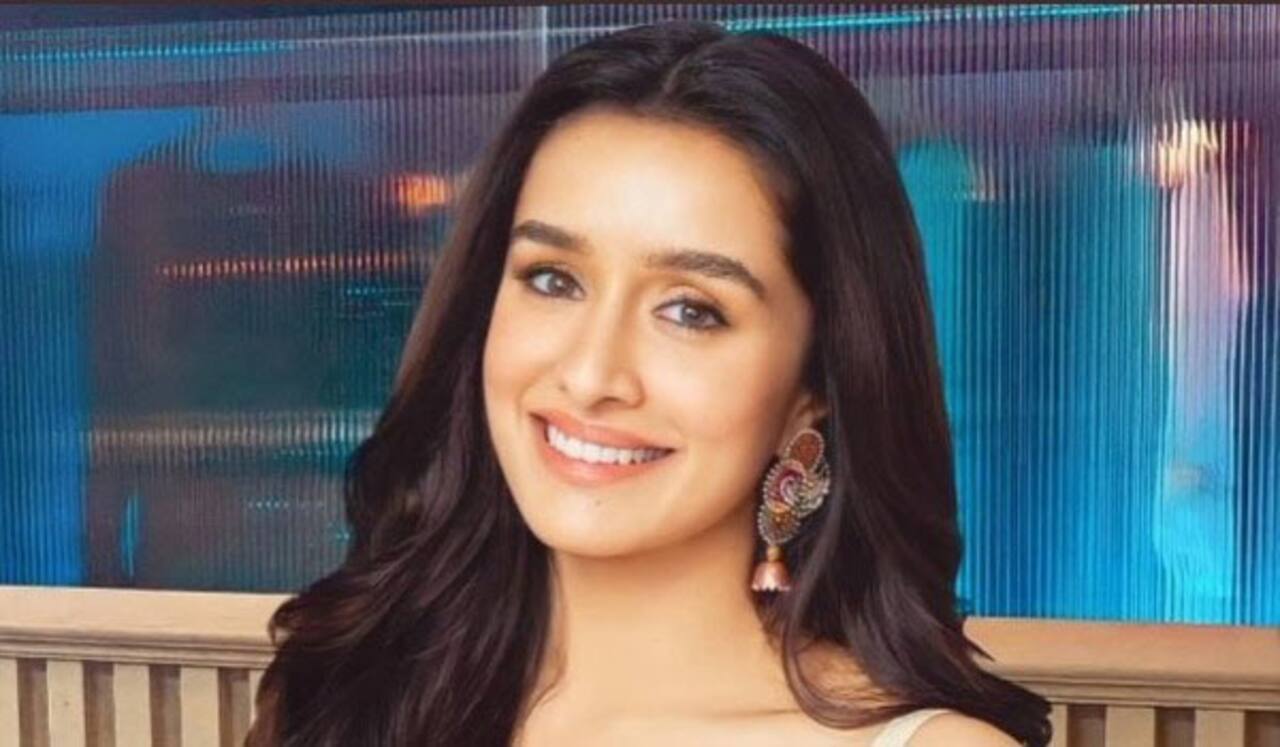 இரட்டை வேடத்தில் நடிக்கும் ஷ்ரத்தா கபூர்