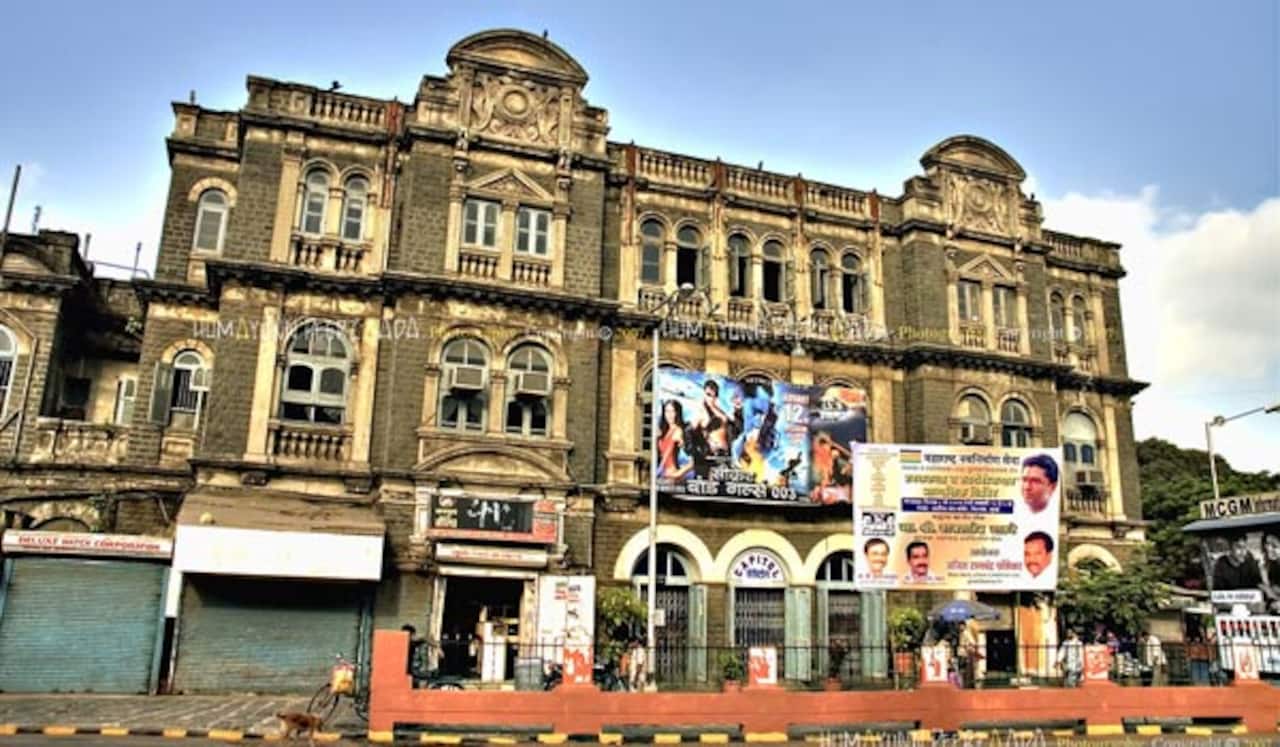 மகாராஷ்டிராவில் தியேட்டர்கள் மூடல்