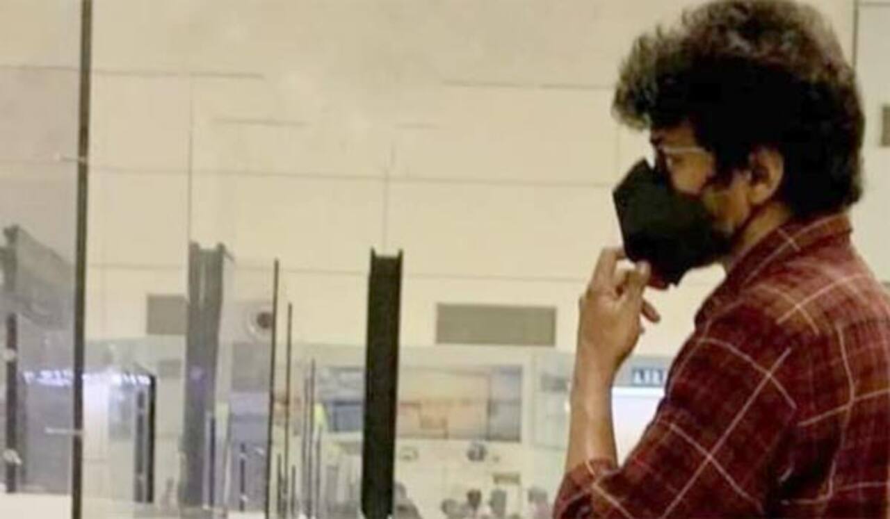 ஓட்டுப்போட்ட கையோடு ஜார்ஜியா பறந்த விஜய்