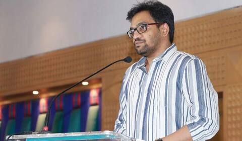 கையை கழுவி விட்டு அடியுங்கள் : விமர்சகர்களுக்கு எடிட்டர் ரூபன் அட்வைஸ்